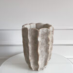 Masivi vaza pilkšvos spalvos Stone Essence